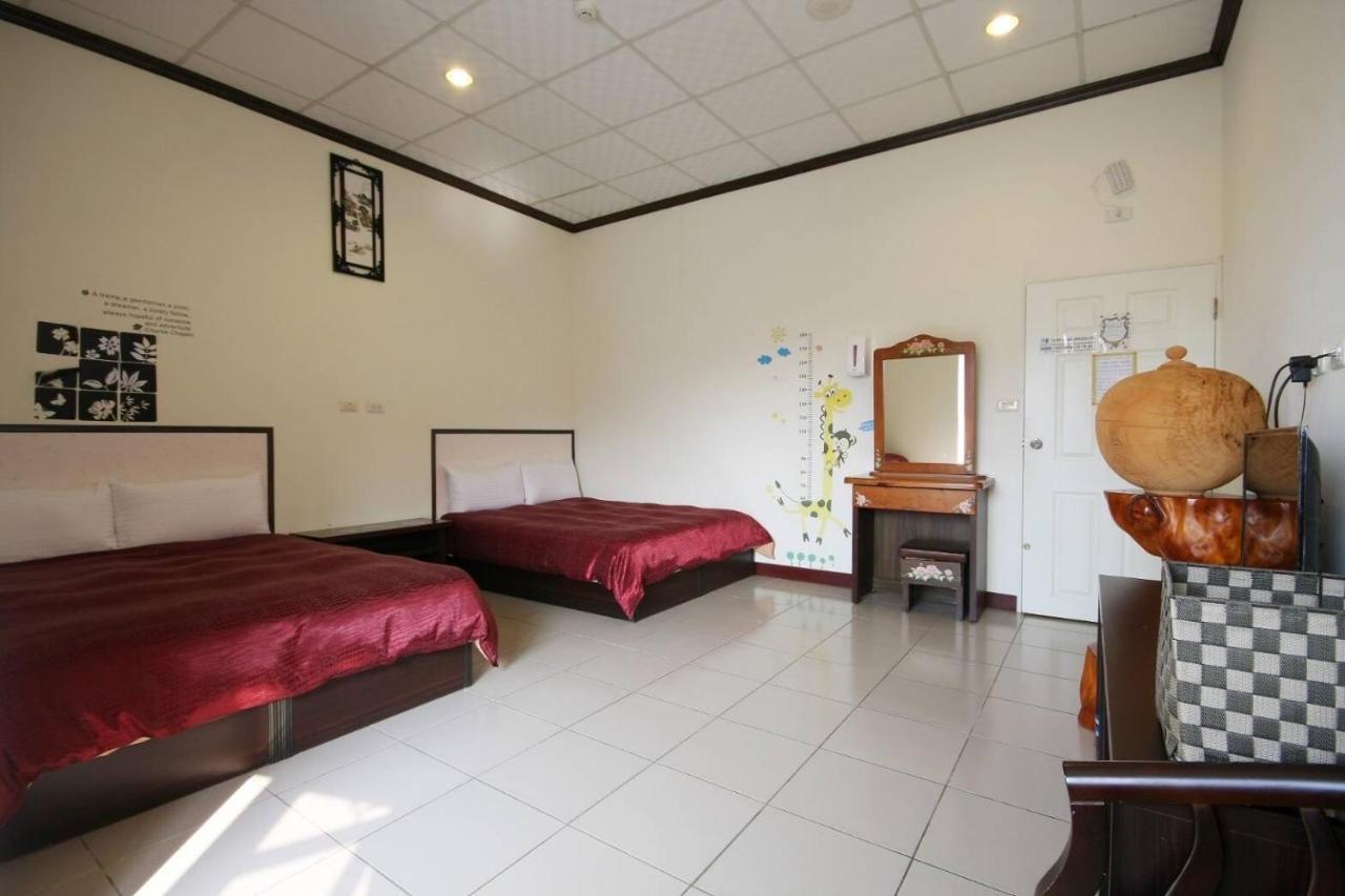 Sunmoonlake Sunflower House Yuchi Zewnętrze zdjęcie